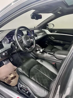 
										Audi S8 full									