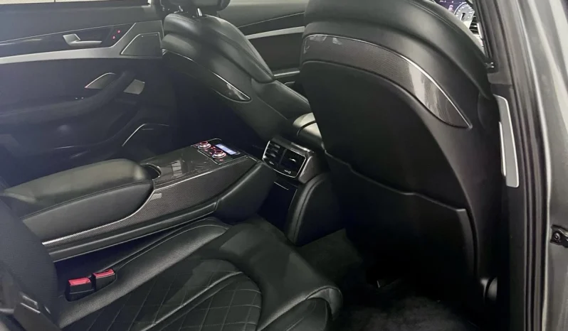 
								Audi S8 full									
