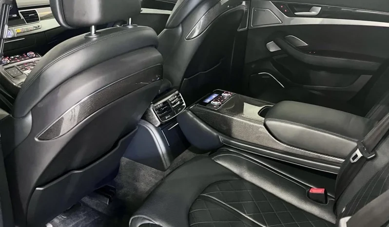 
								Audi S8 full									