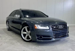 
										Audi S8 full									