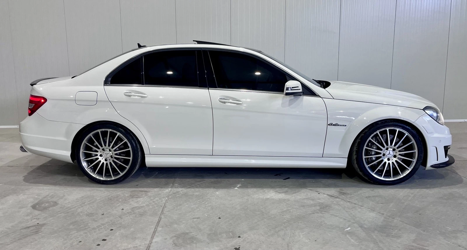 Mercedes-Benz C 63 AMG Carbon Package