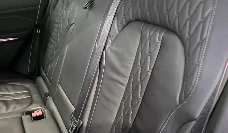 
								BMW X5 M50i xDrive Shadow Line full									