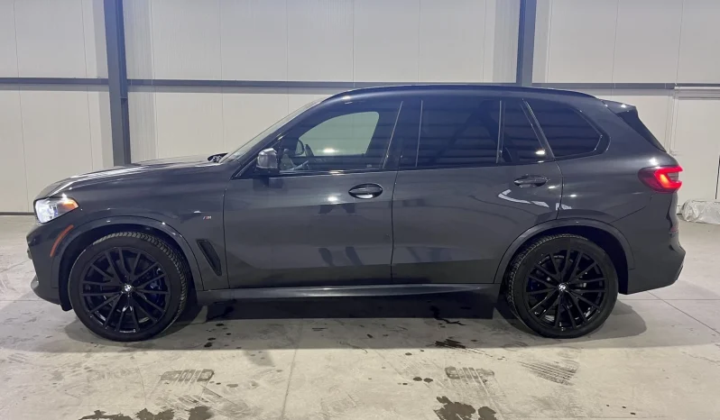 
								BMW X5 M50i xDrive Shadow Line full									