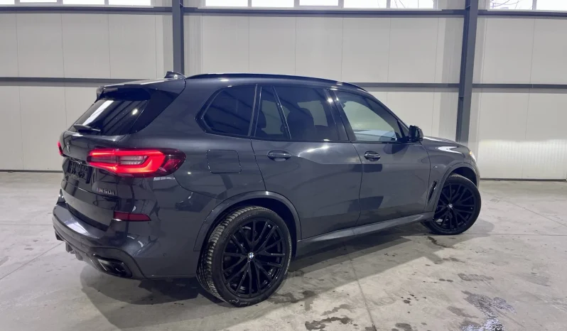 
								BMW X5 M50i xDrive Shadow Line full									