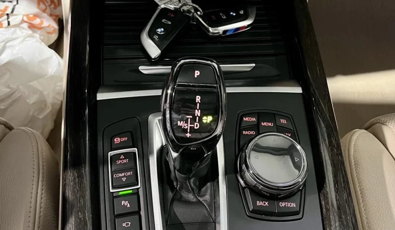 
								BMW X5 35i xDrive M Package Shadow Line full									