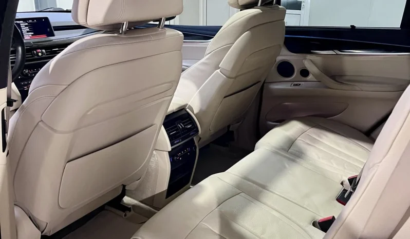 
								BMW X5 35i xDrive M Package Shadow Line full									
