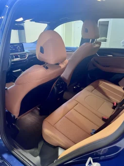 
										BMW X3 30e xDrive M Package full									