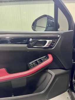 
										Porsche Macan S 30T 340кс full									