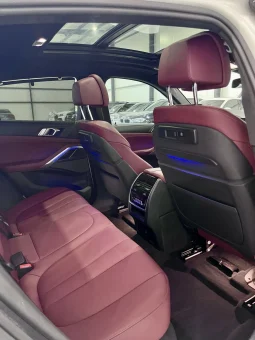 
										BMW X6 M50i xDrive Shadow Line full									