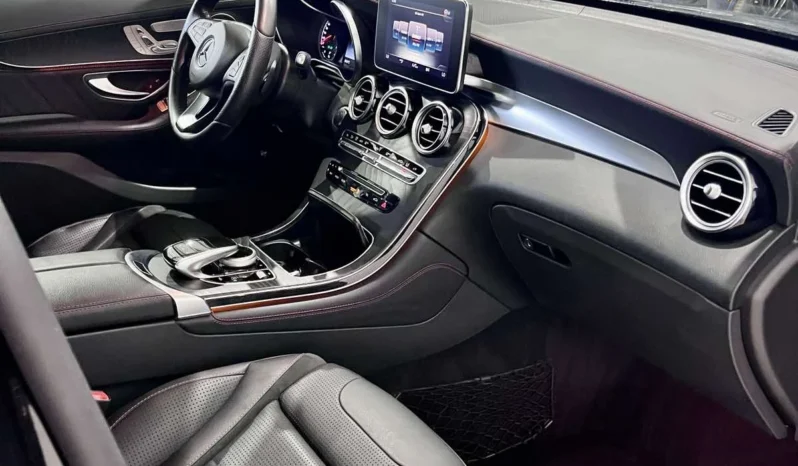 
								Mercedes-Benz GLC 43 AMG Night Package full									