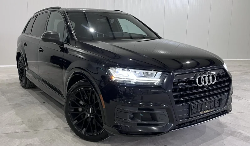 
								Audi Q7 30T Technik Black Optic full									