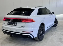 Audi Q8 55 TFSI S LINE Black Optic