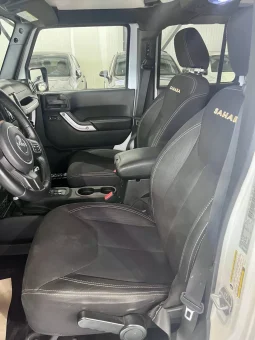 
										Jeep Wrangler Sahara Unlimited OFF Road full									