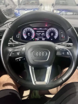 
										Audi Q7 55 TFSI Technik Black Optic full									