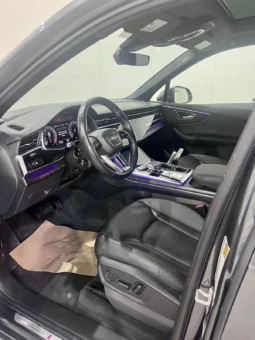 
										Audi Q7 55 TFSI Technik Black Optic full									