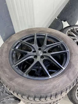 
										Audi Q8 55 TFSI S LINE full									