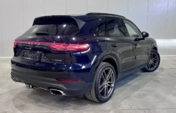 
										Porsche Cayenne E-Hybrid Sport Chrono full									