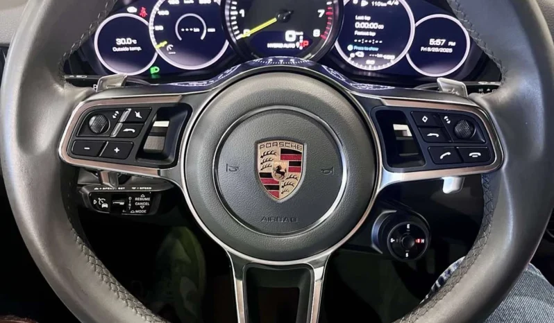 
								Porsche Cayenne E-Hybrid Sport Chrono full									