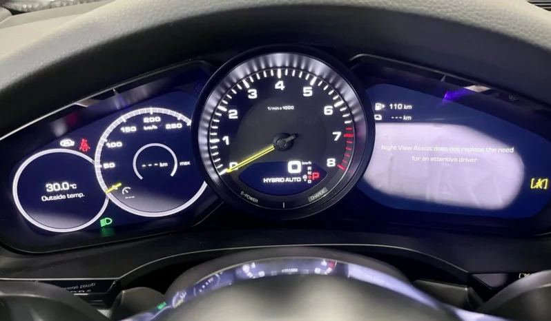 
								Porsche Cayenne E-Hybrid Sport Chrono full									