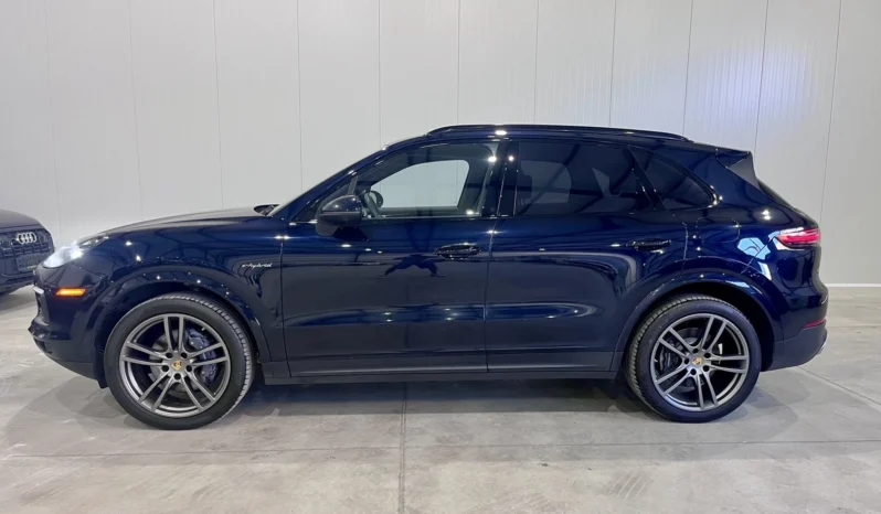 
								Porsche Cayenne E-Hybrid Sport Chrono full									
