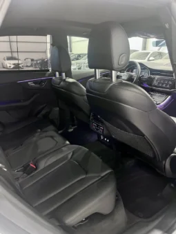 
										Audi Q8 55 TFSI Technik S LINE full									