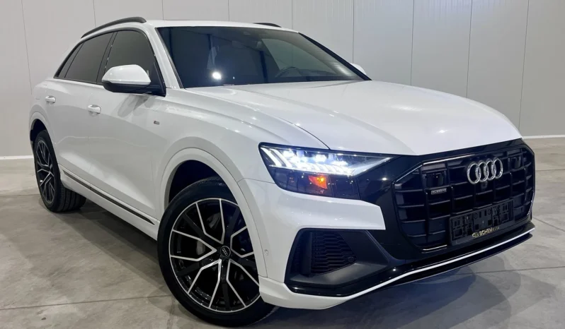 
								Audi Q8 55 TFSI Technik S LINE full									
