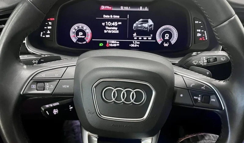 
								Audi Q8 55 TFSI Technik S LINE full									