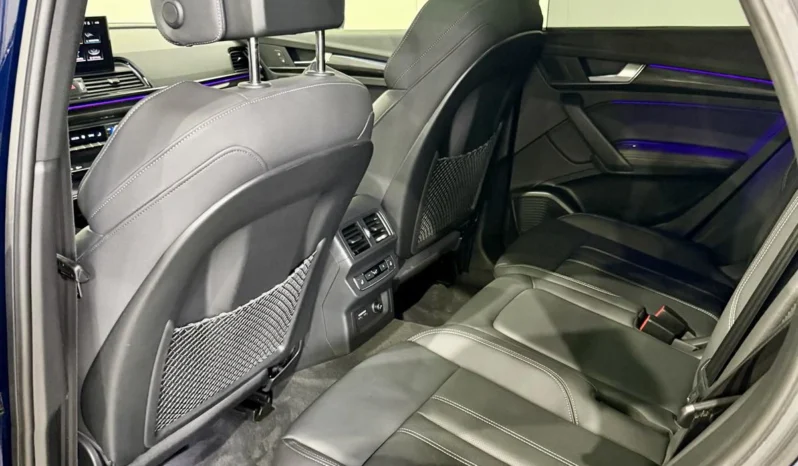 
								Audi SQ5 30TFSI Black Optic full									
