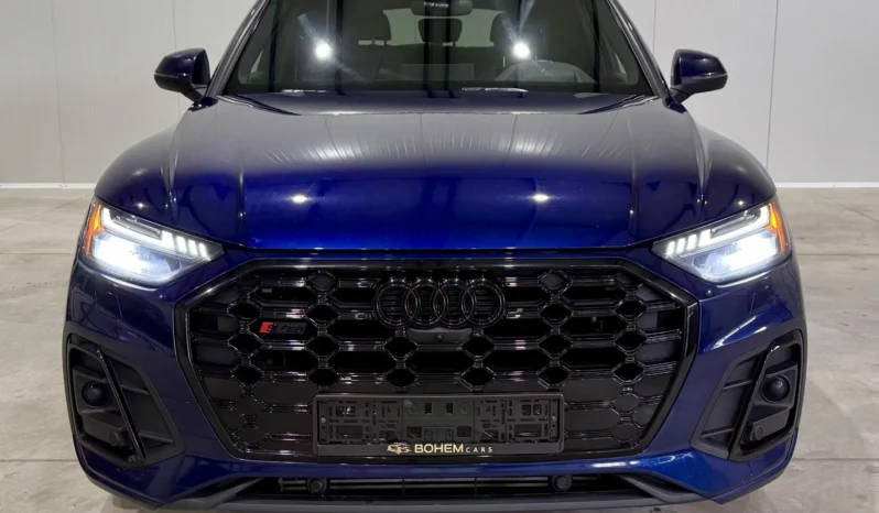 
								Audi SQ5 30TFSI Black Optic full									