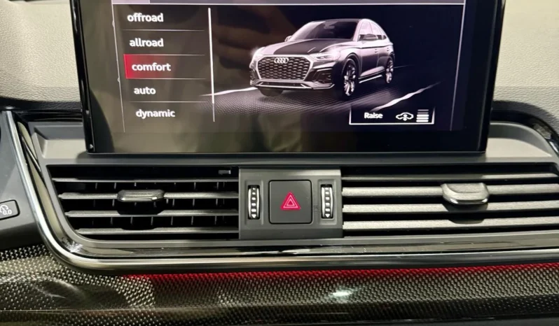 
								Audi SQ5 30TFSI Black Optic full									