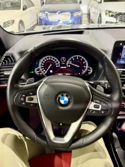 
										BMW X3 M40i xDrive Shadow Line full									