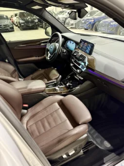 
										BMW X3 M40i xDrive Shadow Line full									