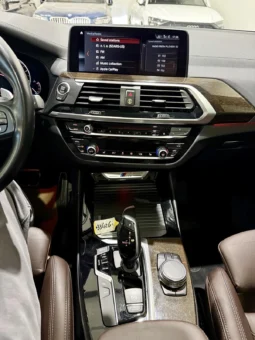 
										BMW X3 M40i xDrive Shadow Line full									