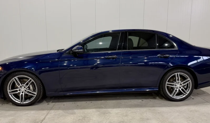 
								Mercedes-Benz E 400 4M AMG Night Package full									