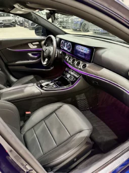 
										Mercedes-Benz E 400 4M AMG Night Package full									