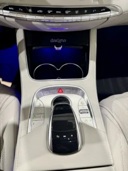 
										Mercedes-Benz S 63 AMG V8 4M Cabrio full									
