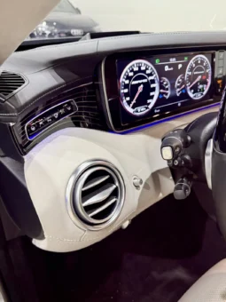 
										Mercedes-Benz S 63 AMG V8 4M Cabrio full									