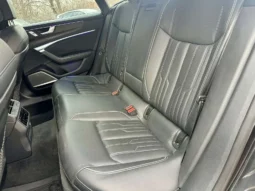 
										Audi A7 55 TFSI Technik Black Optic full									