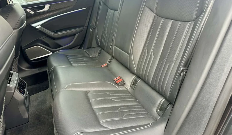 
								Audi A7 55 TFSI Technik Black Optic full									