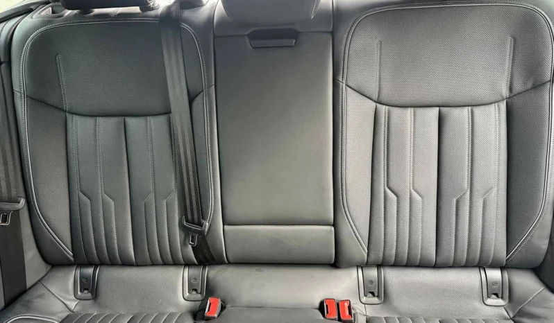 
								Audi A7 55 TFSI Technik Black Optic full									