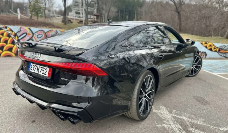 
								Audi A7 55 TFSI Technik Black Optic full									