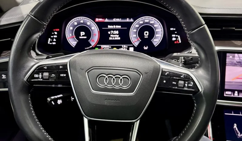 
								Audi A7 55TFSI Technik Black Optic full									