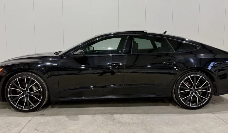 
								Audi A7 55TFSI Technik Black Optic full									