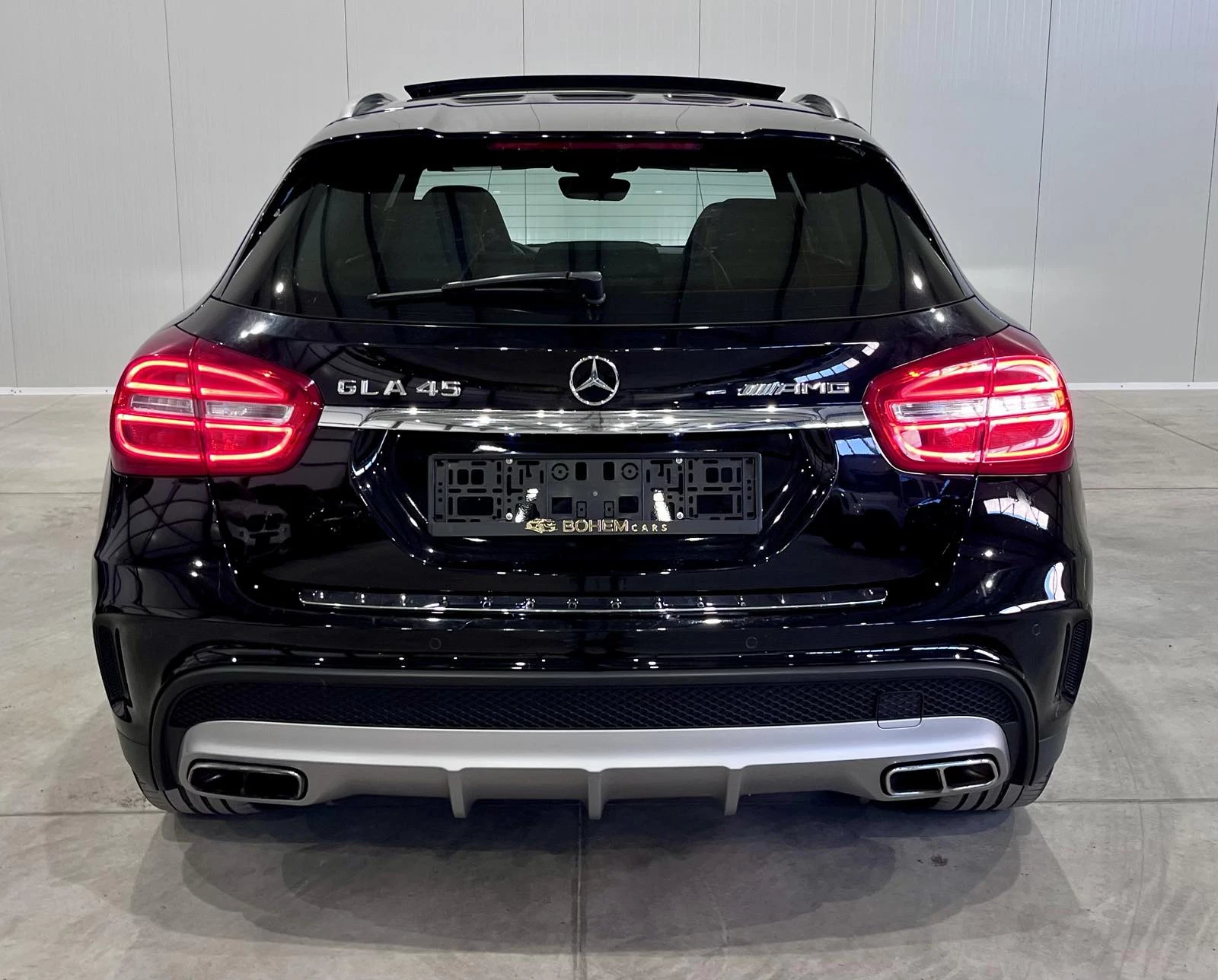 Mercedes-Benz GLA 45 AMG 4M AMG Night Package
