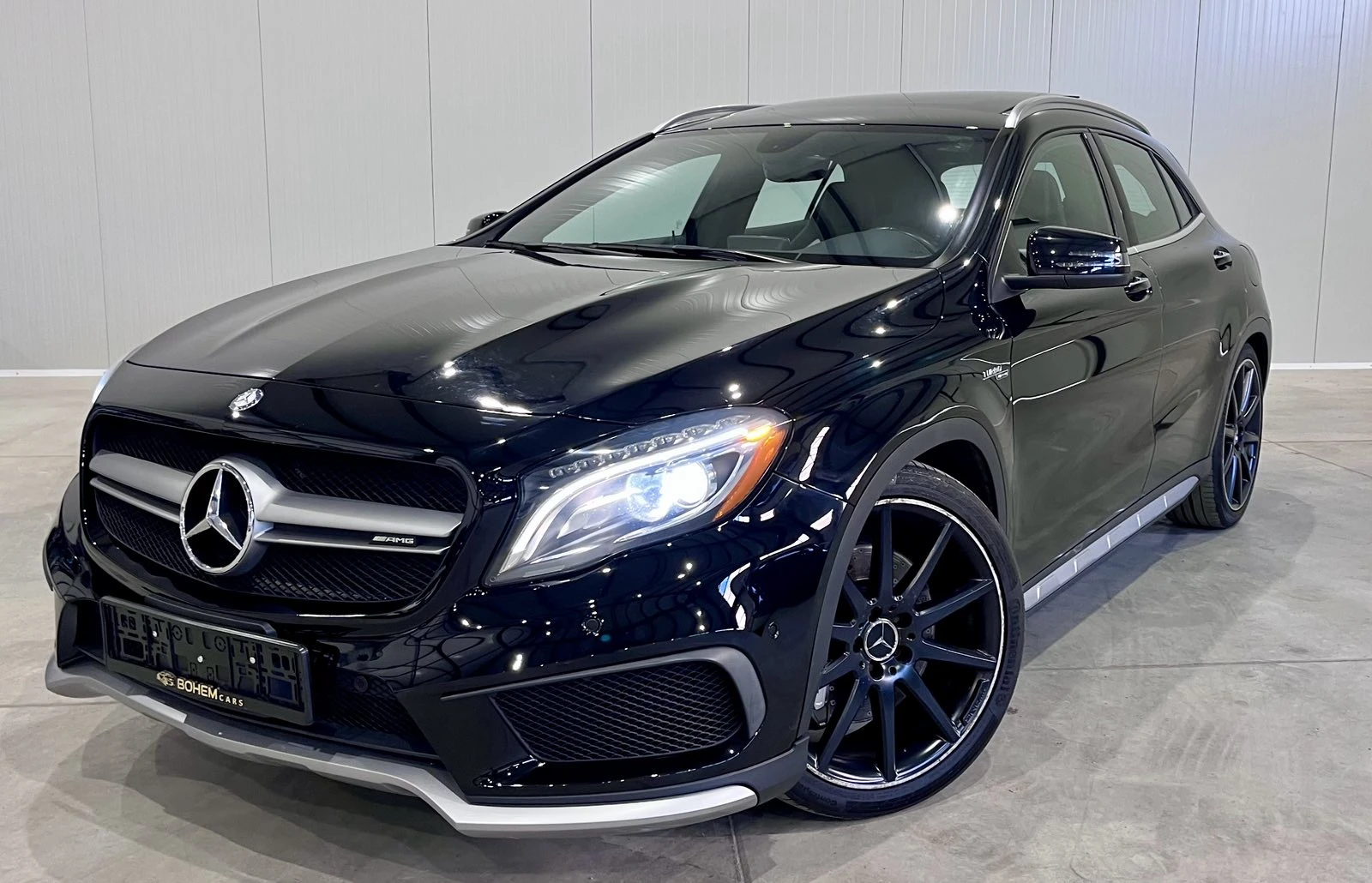 Mercedes-Benz GLA 45 AMG 4M AMG Night Package