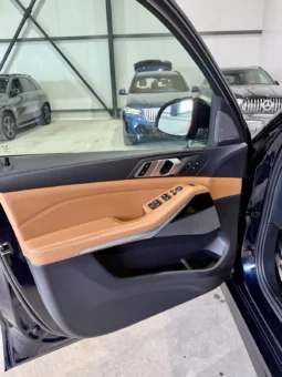 
										BMW X5 40i M Sport Shadow Line full									