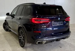 
										BMW X5 40i M Sport Shadow Line full									