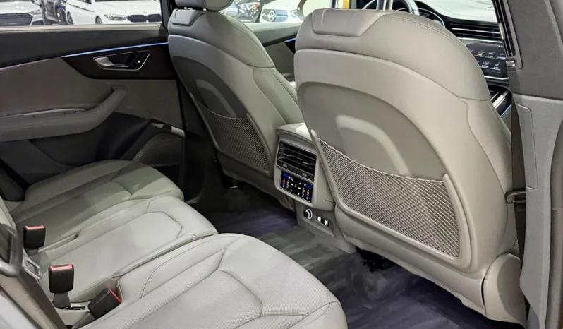 
								Audi Q8 55TFSI Technik Bang 3D full									