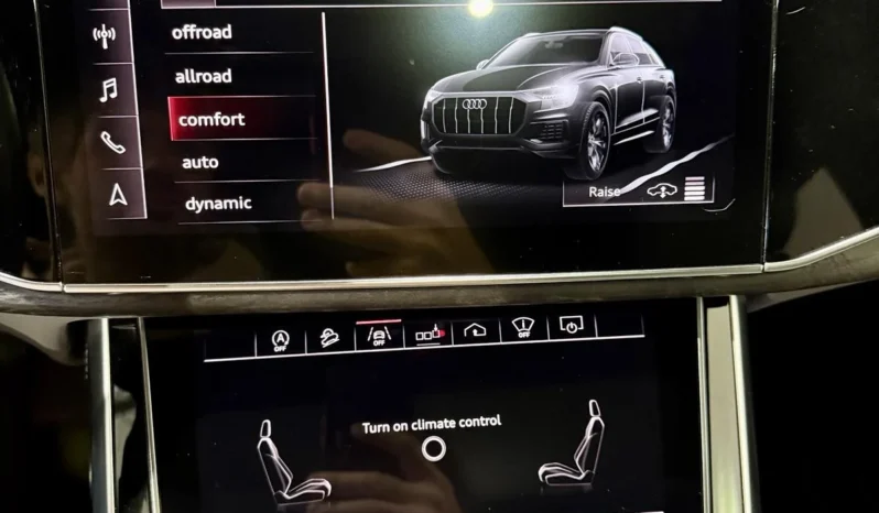 
								Audi Q8 55TFSI Technik Bang 3D full									