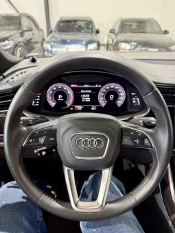 
										Audi Q8 55TFSI Technik Bang 3D full									